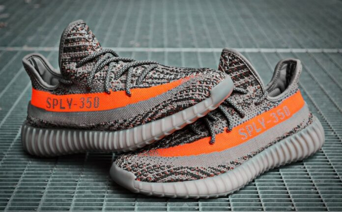 YEEZY BOOST 350 v2