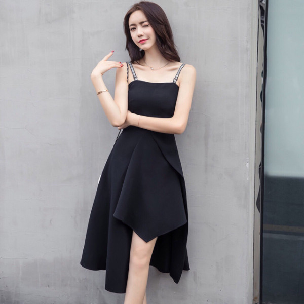 10+ mẫu đầm dạ hội, dự tiệc sang trọng, hot trend nhất hiện nay