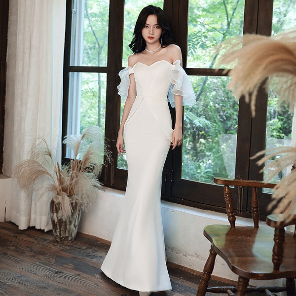 10 mẫu váy dạ hội trắng dự tiệc đẹp mà chị em không thể bỏ qua