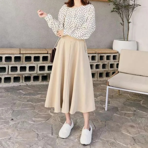 Bí kíp phối đồ với chân váy dài qua gối đẹp, nhẹ nhàng