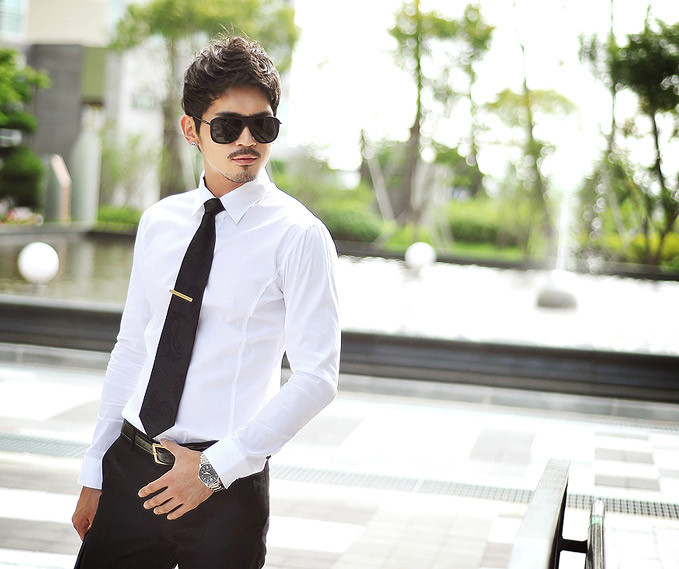 Áo sơ mi nam trắng chưa bao giờ hết HOT cho các chàng trai lịch lãm